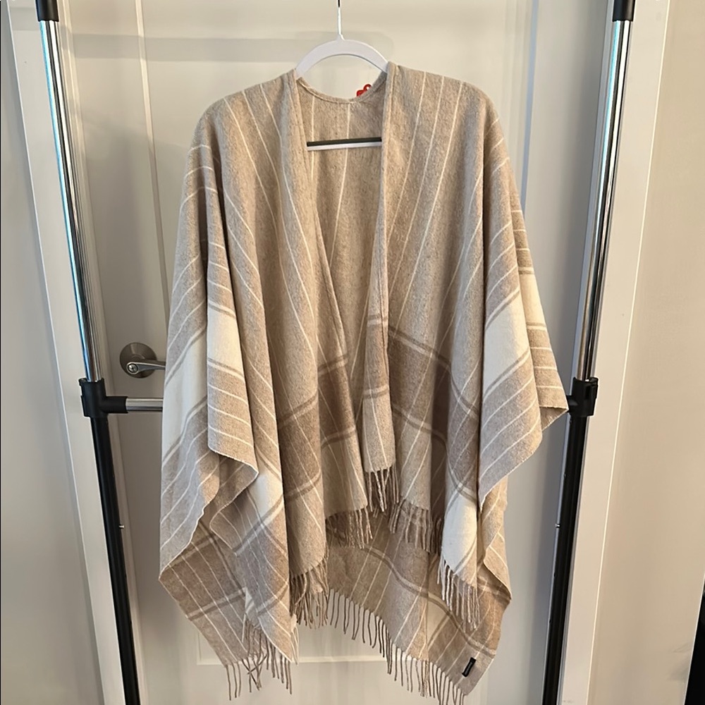 Banana Republic Tan and Cream Poncho with Fringe